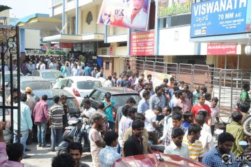 Govindhudu Andari Vaadele Movie Hungama